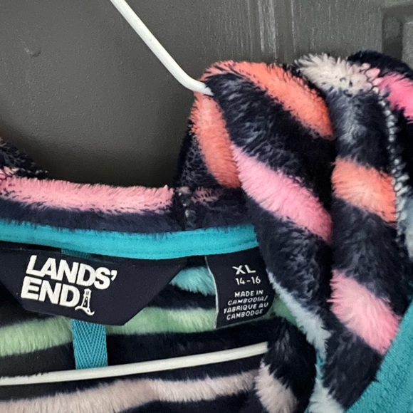 Land’s End zip up - Picture 3 of 3